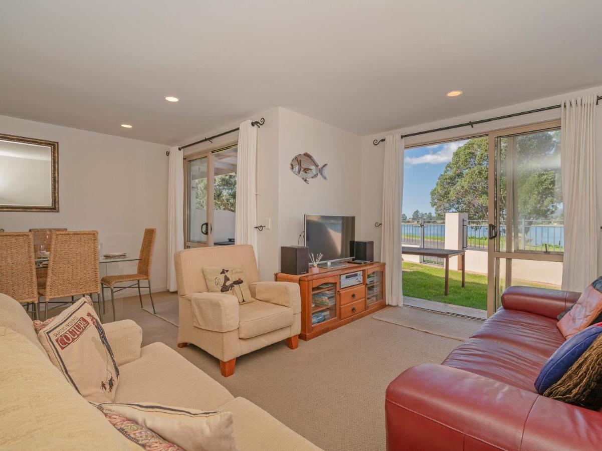 Tairua Waterfront Retreat - Tairua Apartment Esterno foto