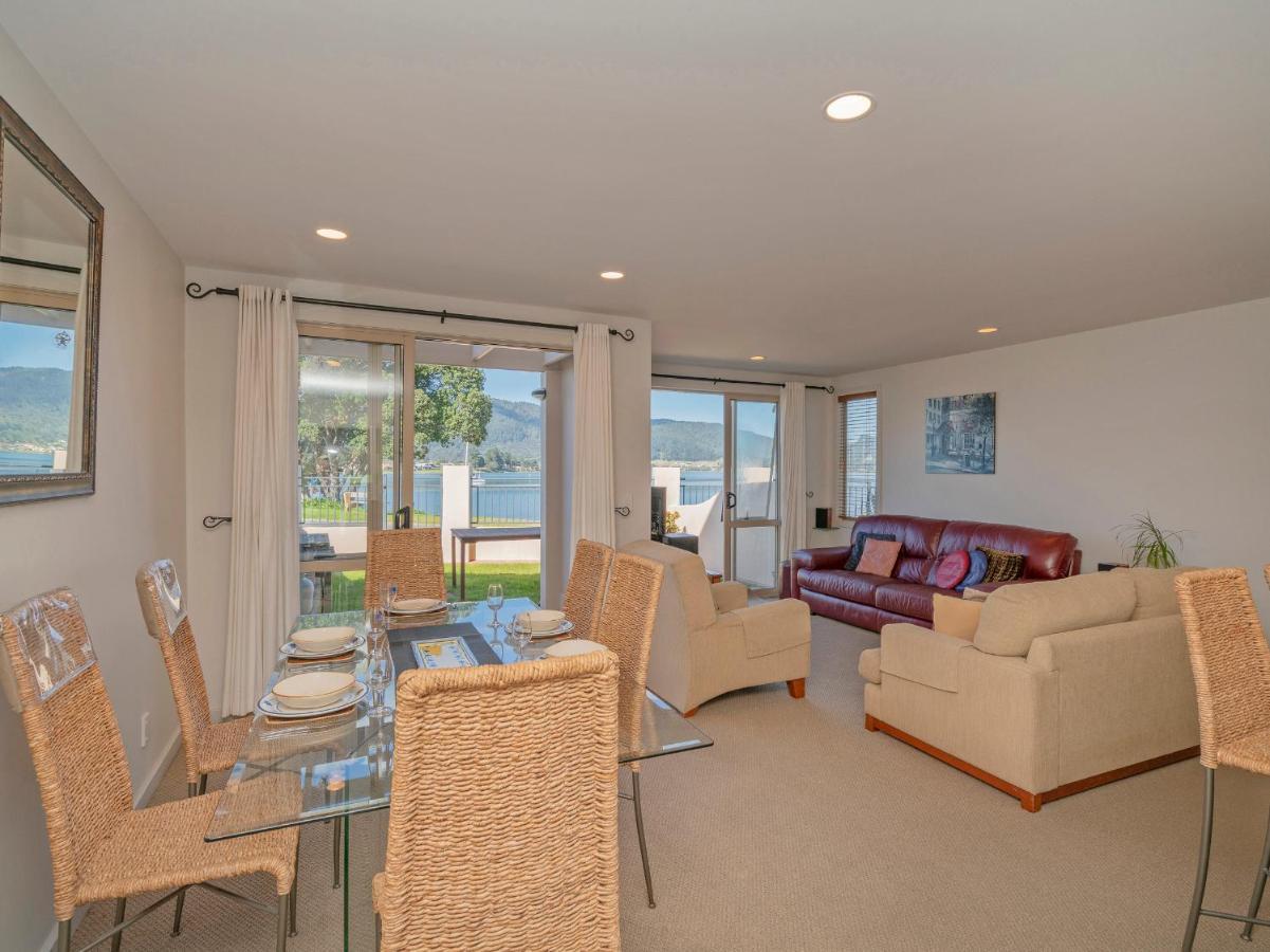 Tairua Waterfront Retreat - Tairua Apartment Esterno foto