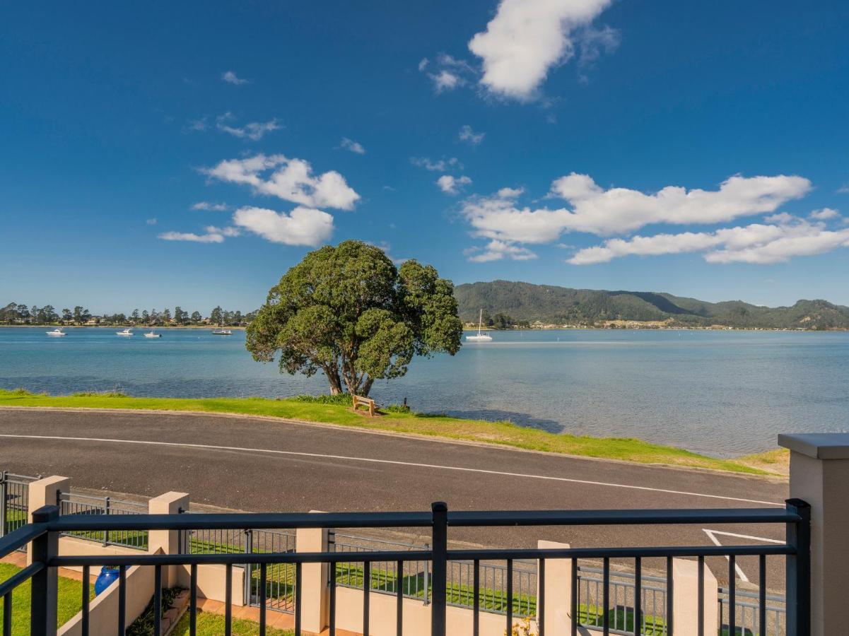 Tairua Waterfront Retreat - Tairua Apartment Esterno foto