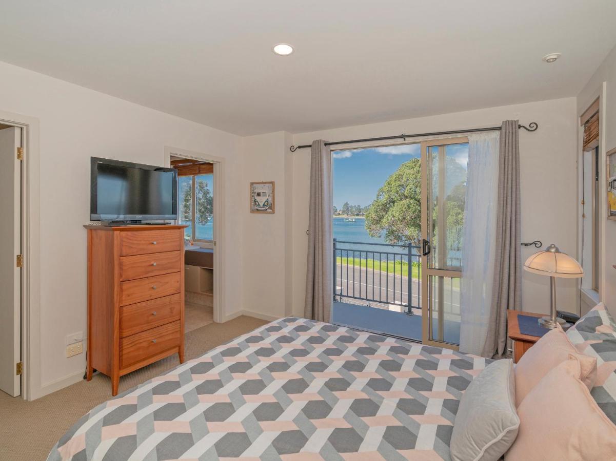 Tairua Waterfront Retreat - Tairua Apartment Esterno foto